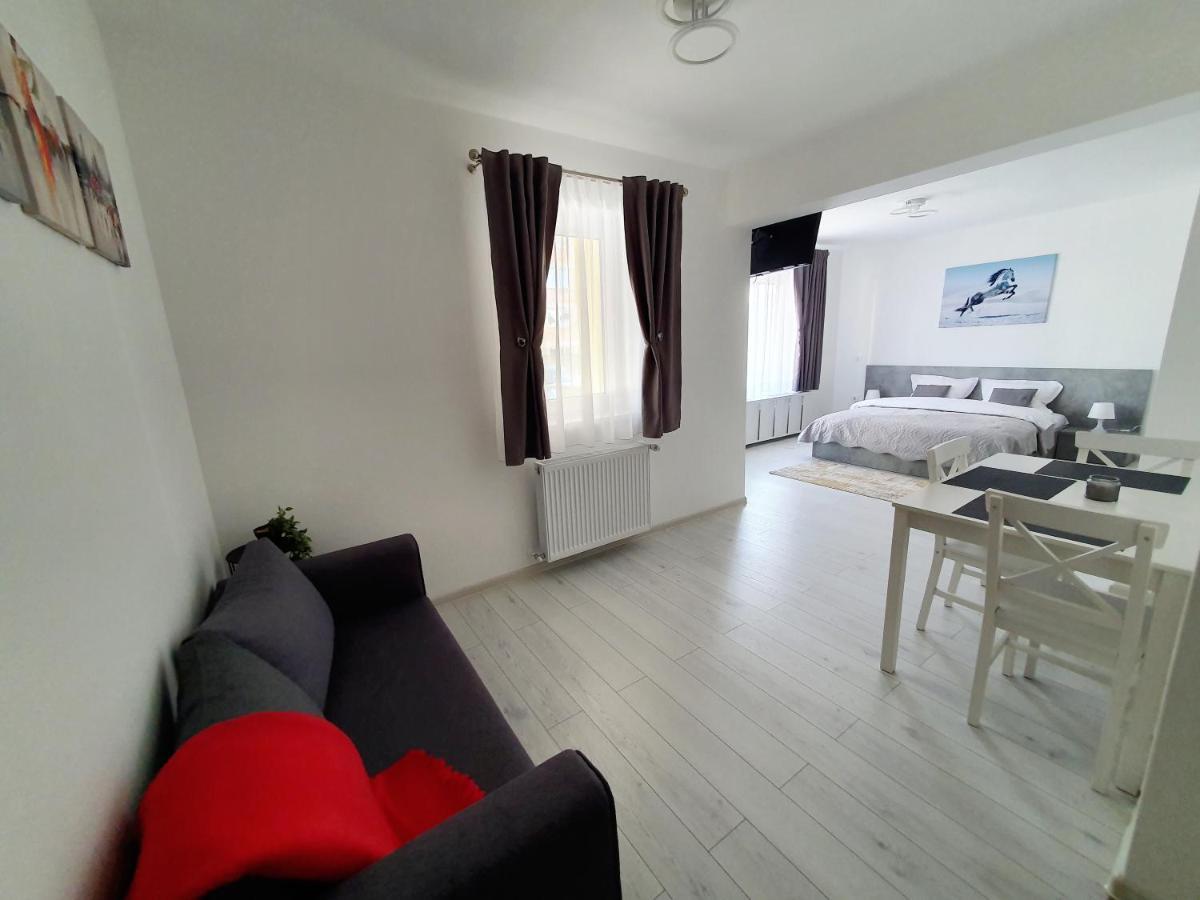 Fresh Mountain Brasov Apartment Exterior photo